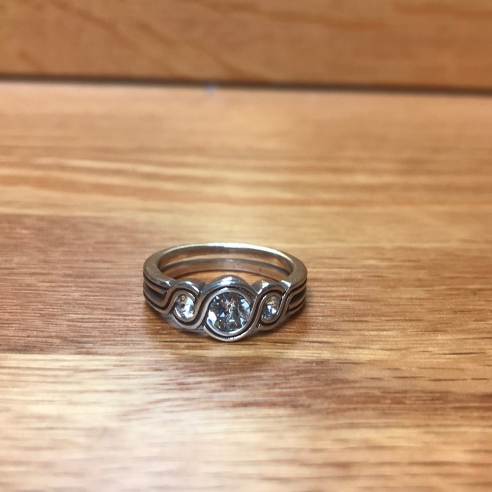Beautiful Brighton Infinity Sparkle Ring size 5.5 in excellent condition